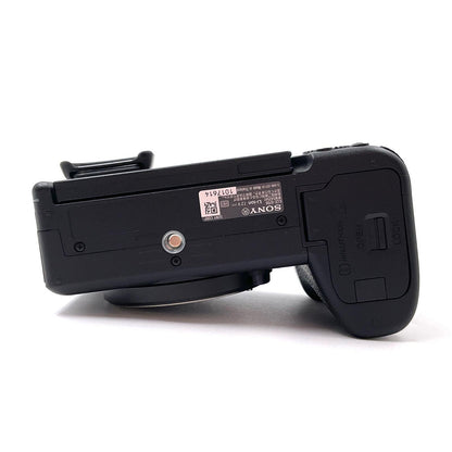 【全額返金保証】【最速発送】Sony デジタル一眼 α6700 ILCE-6700M 高倍率ズームレンズキット ブラック 美品 動作確認済