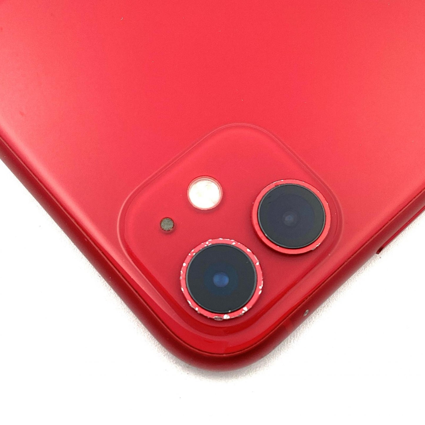 【全額返金保証】【最速発送】Apple iPhone iPhone 11 64GB レッド docomo 白ロム 動作確認済 77%