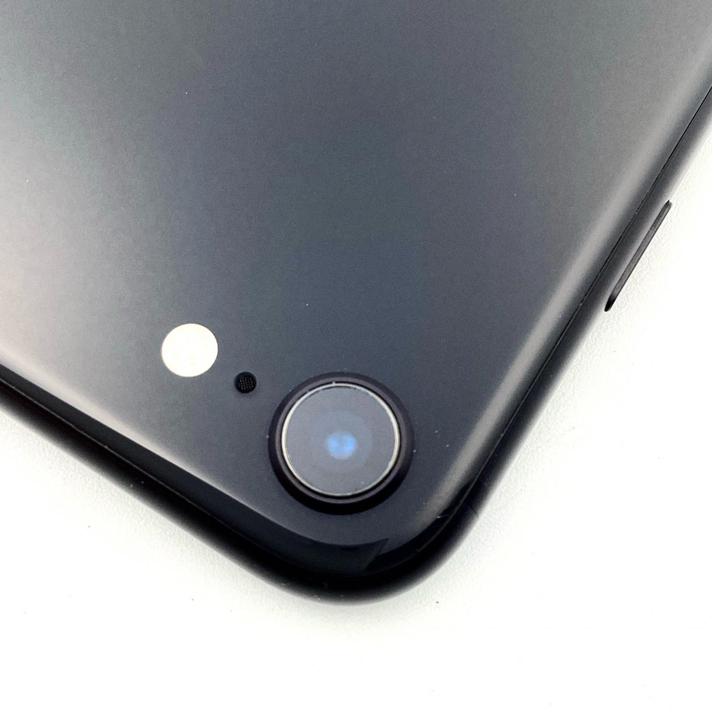 【全額返金保証】【最速発送】Apple iPhone iPhone SE（第2世代） 256GB ブラック SIMフリー 白ロム 動作確認済 81%