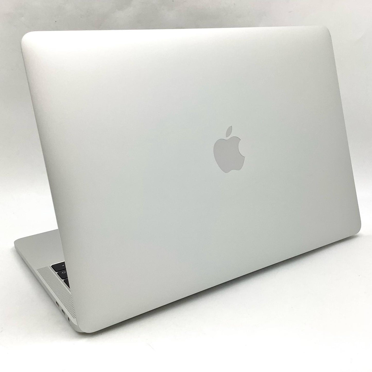 【全額返金保証】【最速発送】Apple MacBook Pro 13.3インチ 2019 2.4 GHz クアッドコア Intel Core i5 16GB SSD 256GB シルバー 86.1% 動作確認済