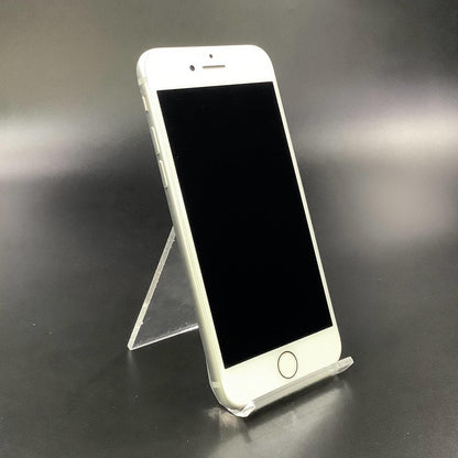 【全額返金保証】【最速発送】Apple iPhone iPhone 8 64GB シルバー docomo 白ロム 動作確認済 78%