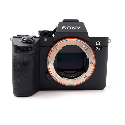 【全額返金保証】【最速発送】Sony デジタル一眼 α7 III ILCE-7M3 ボディ ブラック 動作確認済