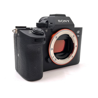 【全額返金保証】【最速発送】Sony デジタル一眼 α7 III ILCE-7M3 ボディ ブラック 動作確認済