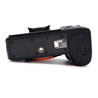 【全額返金保証】【最速発送】Sony デジタル一眼 α7 III ILCE-7M3 ボディ ブラック 動作確認済
