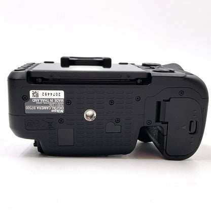 【全額返金保証】【最速発送】Nikon デジタル一眼 D7500 ボディ ブラック 美品 動作確認済