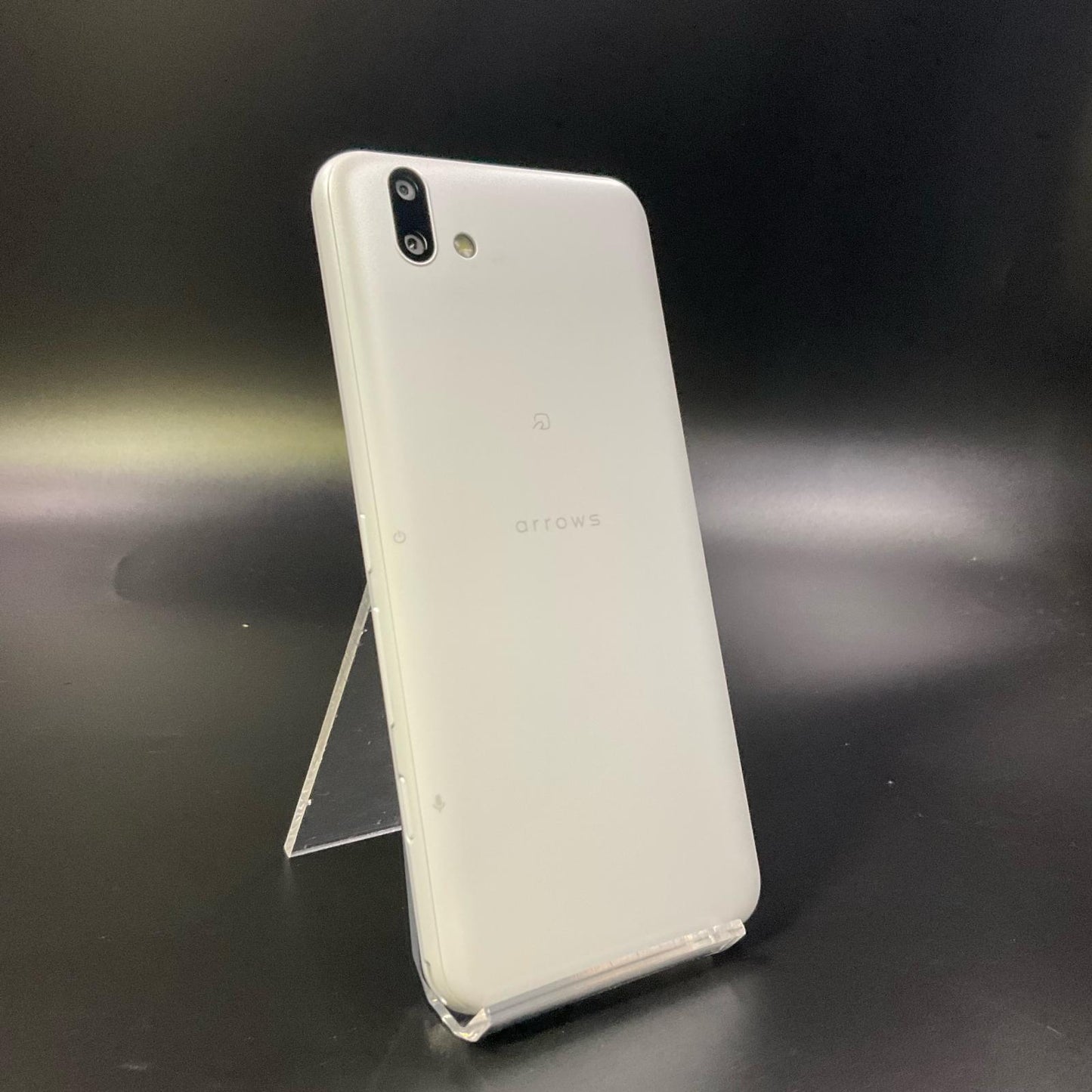 【全額返金保証】【最速発送】富士通 arrows 32GB ホワイト Softbank 801FJ 白ロム 超美品 動作確認済