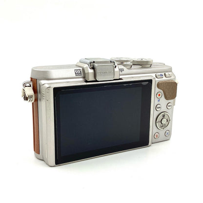 【全額返金保証】【最速発送】OLYMPUS デジタル一眼 OLYMPUS PEN E-PL8 ボディ ブラウン 動作確認済