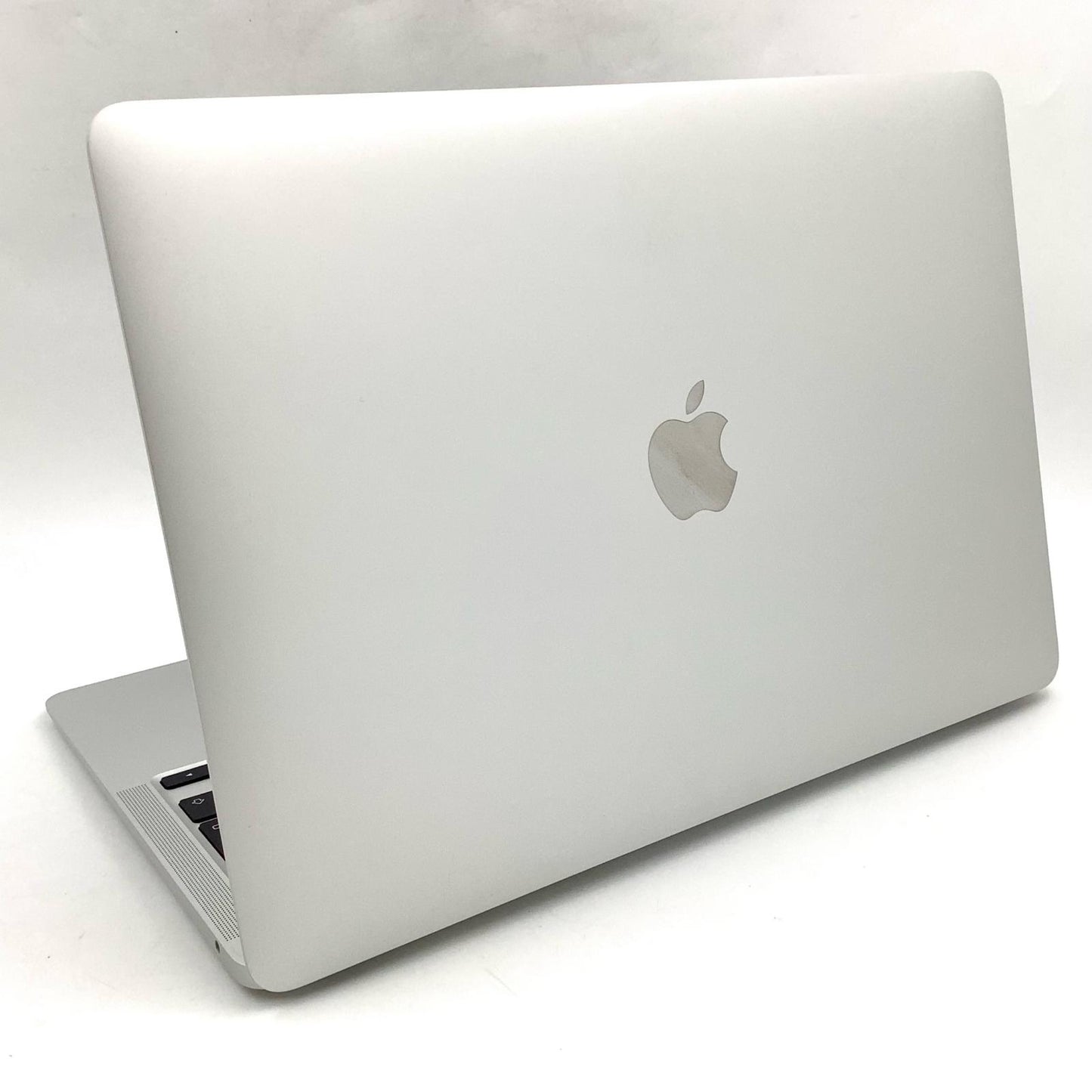 【全額返金保証】【最速発送】Apple MacBook Air 13インチ 2020 Apple M1 8GB SSD 256GB シルバー 99% 美品 動作確認済