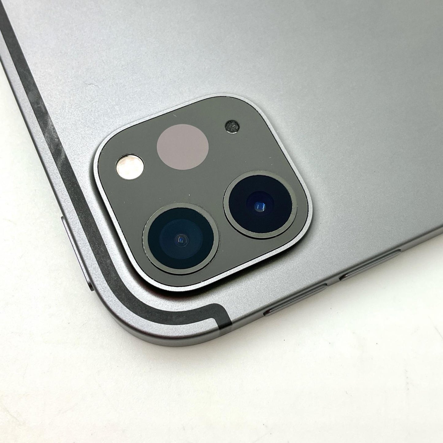 【全額返金保証】【最速発送】Apple iPad Pro 12.9インチ 第4世代 128GB スペースグレイ WiFi+Cellular au 白ロム 動作確認済