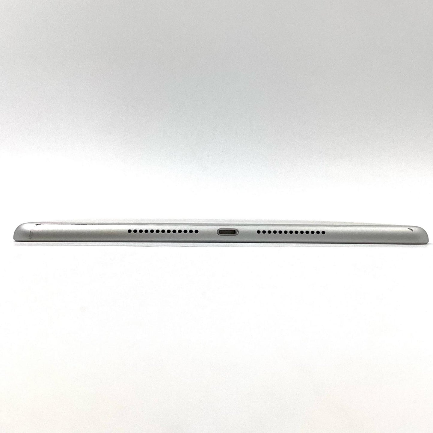 【全額返金保証】【最速発送】Apple iPad iPad 10.2インチ 第9世代 64GB シルバー WiFi+Cellular docomo SIMフリー 白ロム 動作確認済