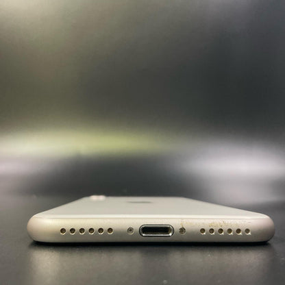【全額返金保証】【最速発送】Apple iPhone iPhone SE（第3世代） 64GB スターライト Softbank SIMフリー 白ロム 動作確認済 77%