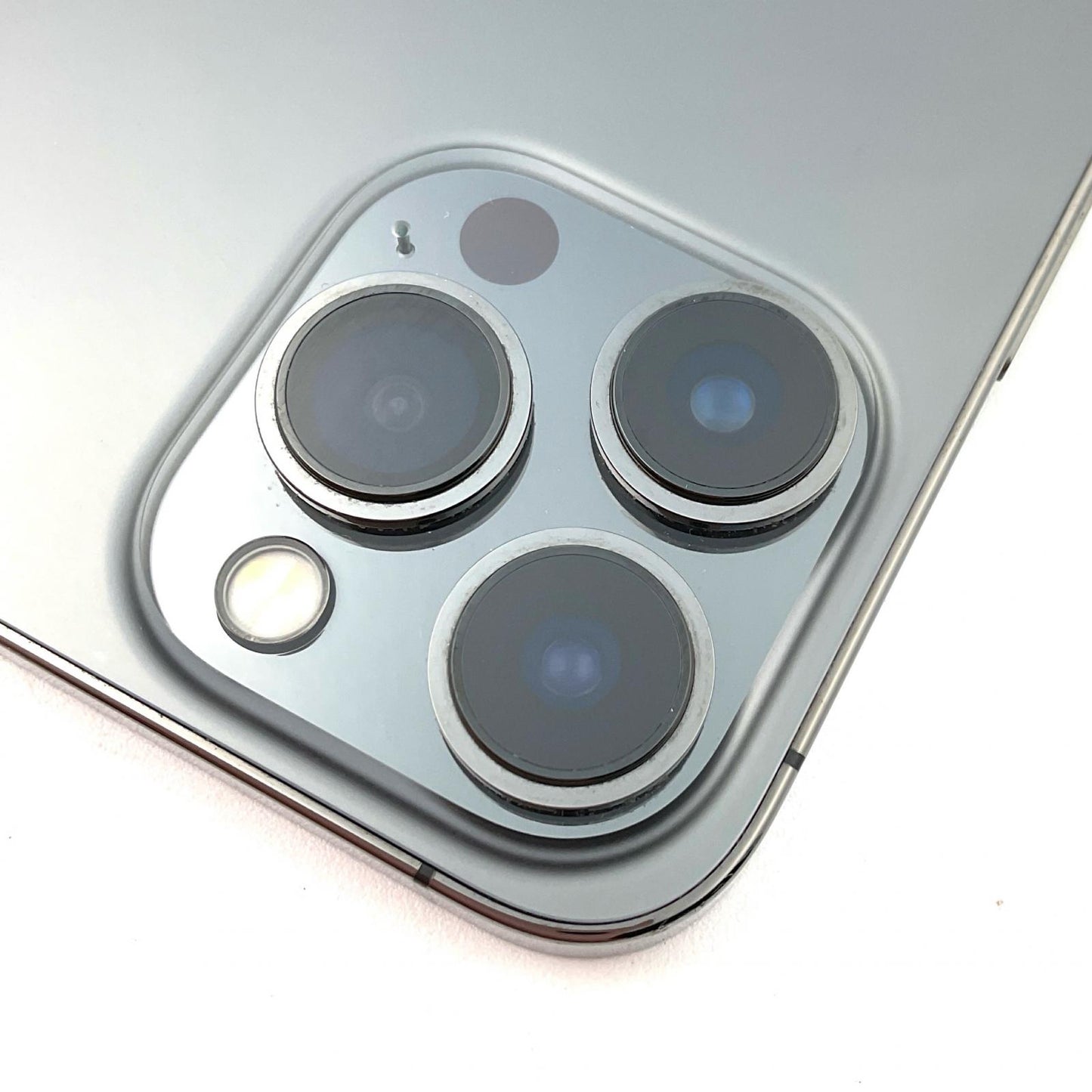 【全額返金保証】【最速発送】Apple iPhone iPhone 13 Pro 128GB グラファイト Softbank SIMフリー 白ロム 動作確認済 83%