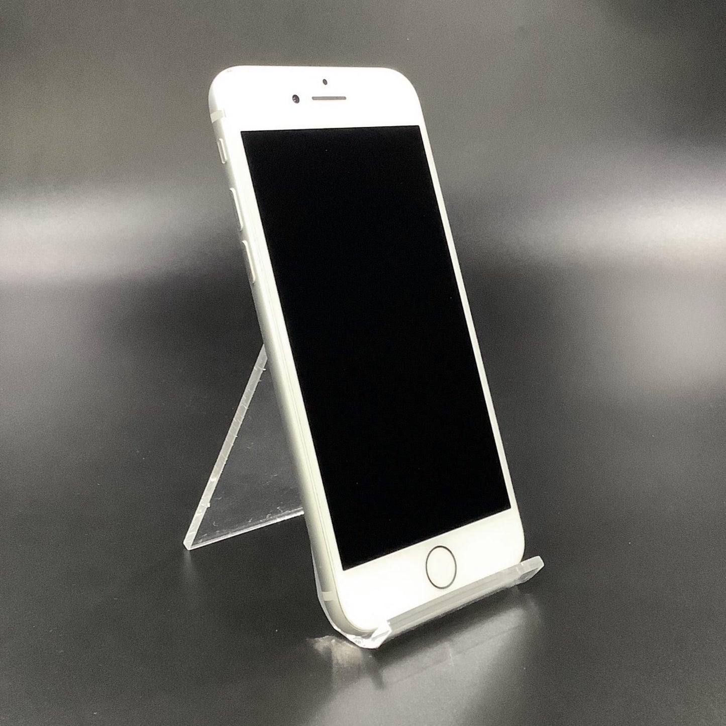 【最速発送】Apple iPhone iPhone 8 64GB シルバー docomo 白ロム【難有】 57%