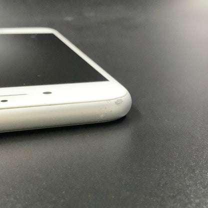 【最速発送】Apple iPhone iPhone 8 64GB シルバー docomo 白ロム【難有】 57%
