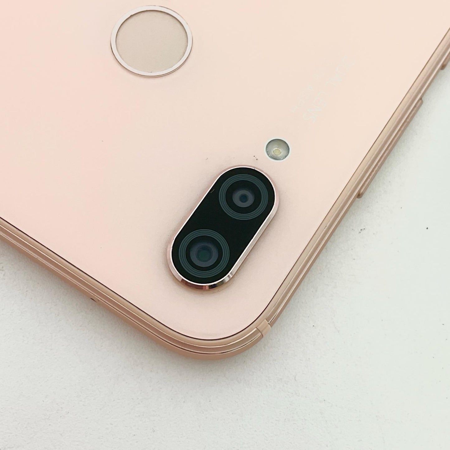 【全額返金保証】【最速発送】Huawei P 20 lite 32GB サクラピンク au ANE-LX2J 白ロム 動作確認済