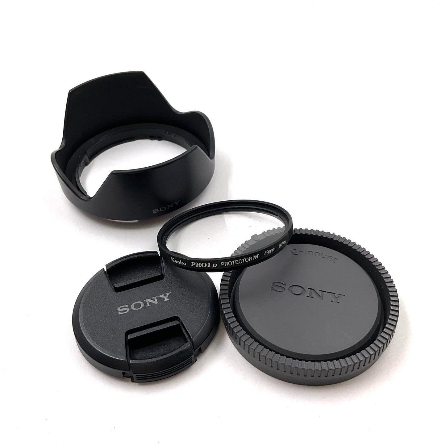 【全額返金保証】【最速発送】Sony E16mm F2.8 SEL16F28　シルバー 動作確認済
