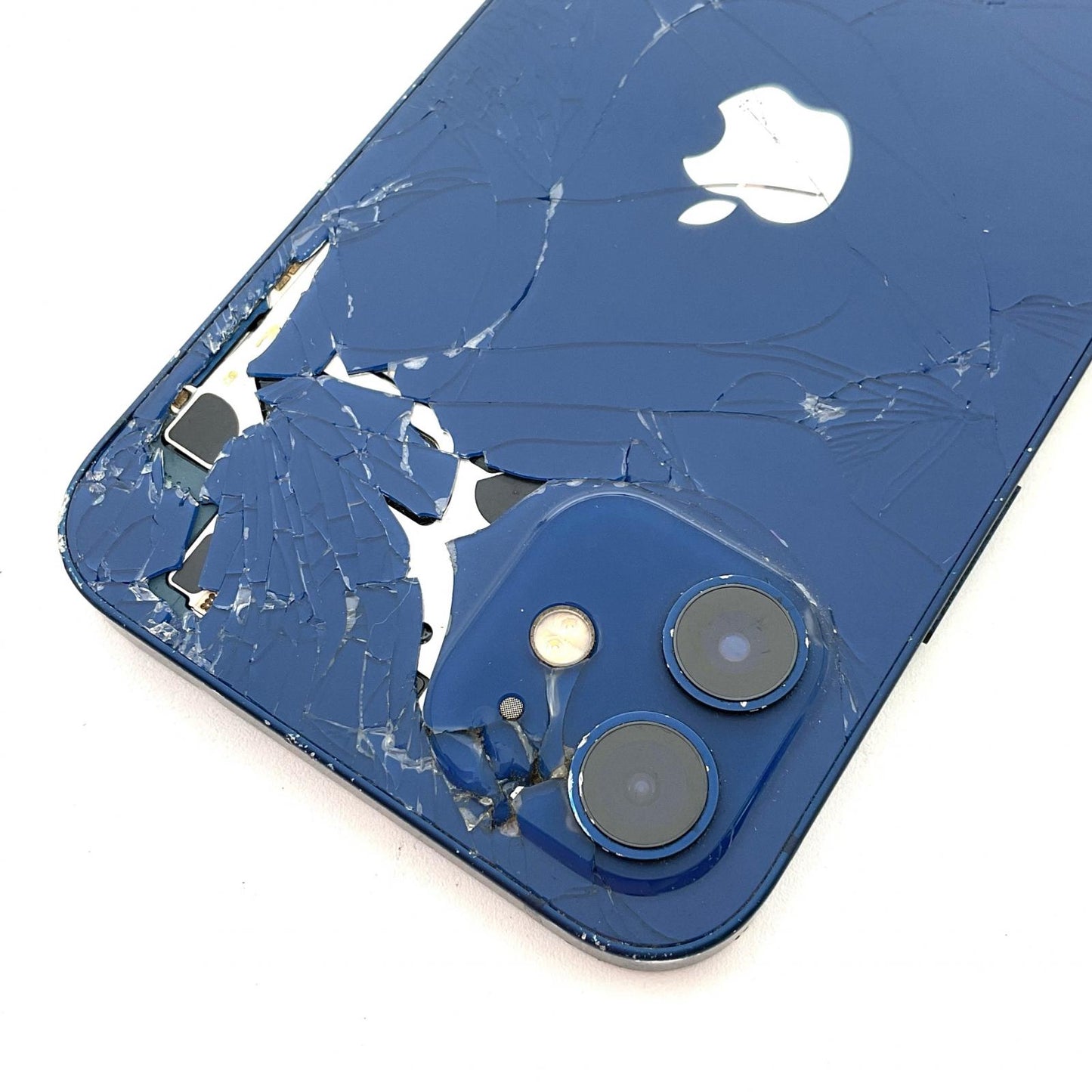 【最速発送】Apple iPhone iPhone 12 64GB ブルー Softbank 白ロム【難有】 69%