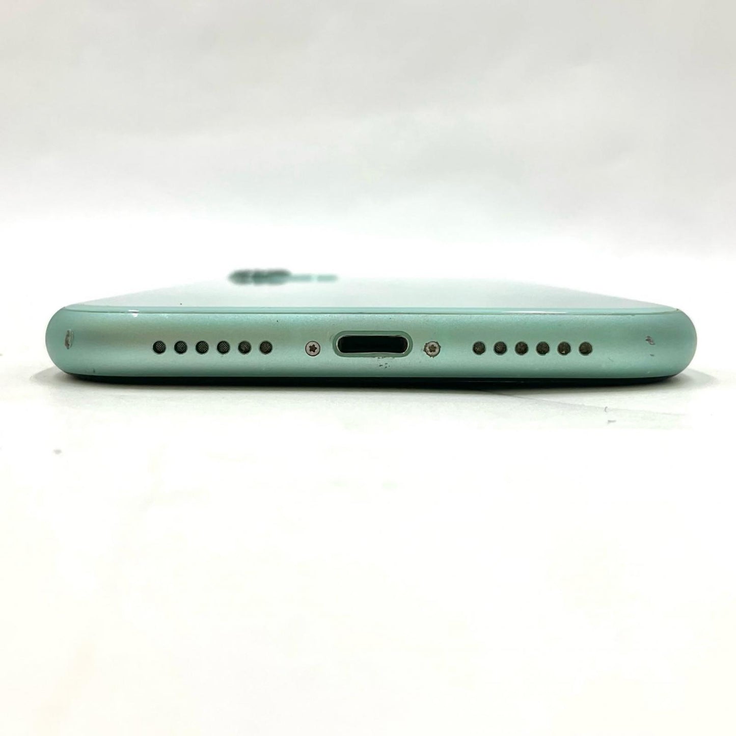 【最速発送】Apple iPhone iPhone 11 64GB グリーン au 白ロム【難有】 68%