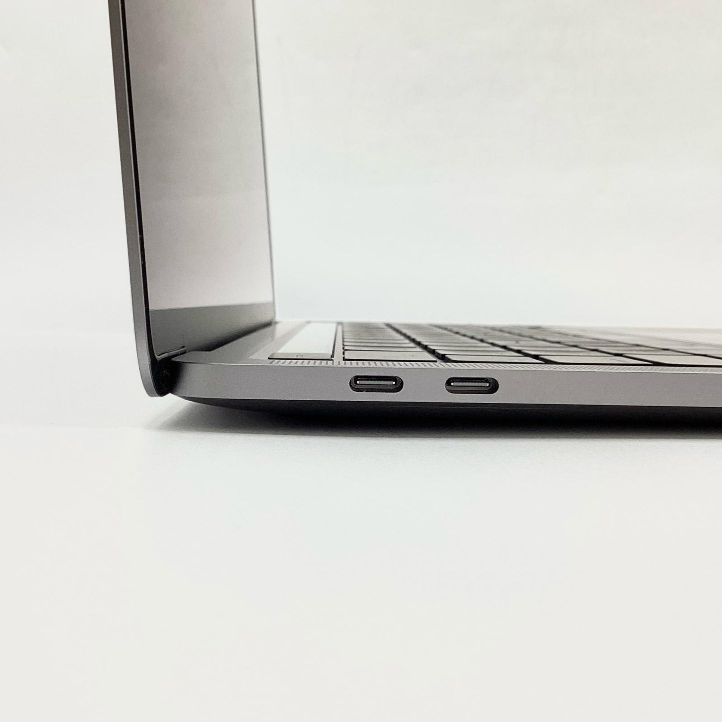 【全額返金保証】【最速発送】Apple MacBook Pro 13インチ 2022 Apple M2 8GB SSD 256GB スペースグレイ 96% 動作確認済
