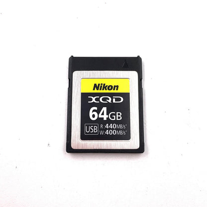 【全額返金保証】【最速発送】Nikon MC-XQ64G [64GB] 美品 動作確認済