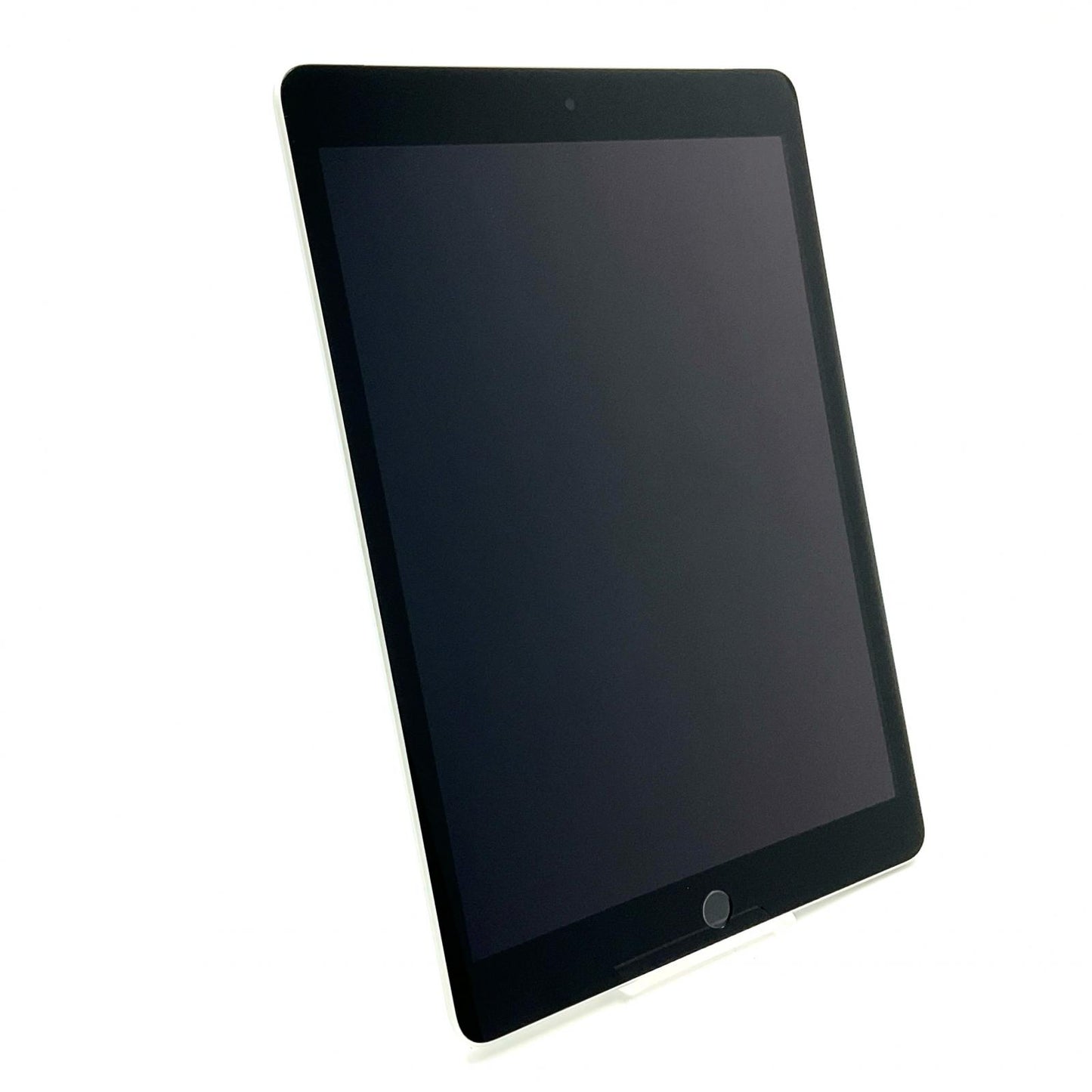 【全額返金保証】【最速発送】Apple iPad iPad 10.2インチ 第9世代 64GB シルバー WiFi+Cellular au 白ロム 動作確認済