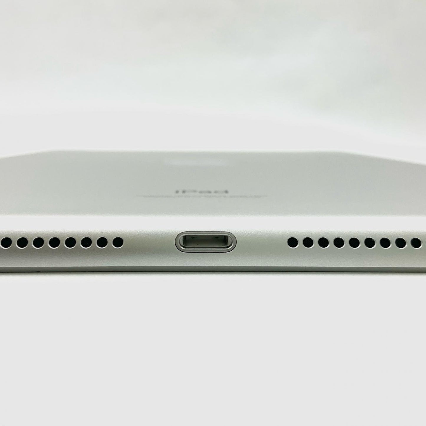【全額返金保証】【最速発送】Apple iPad iPad 10.2インチ 第9世代 64GB シルバー WiFi+Cellular au 白ロム 動作確認済