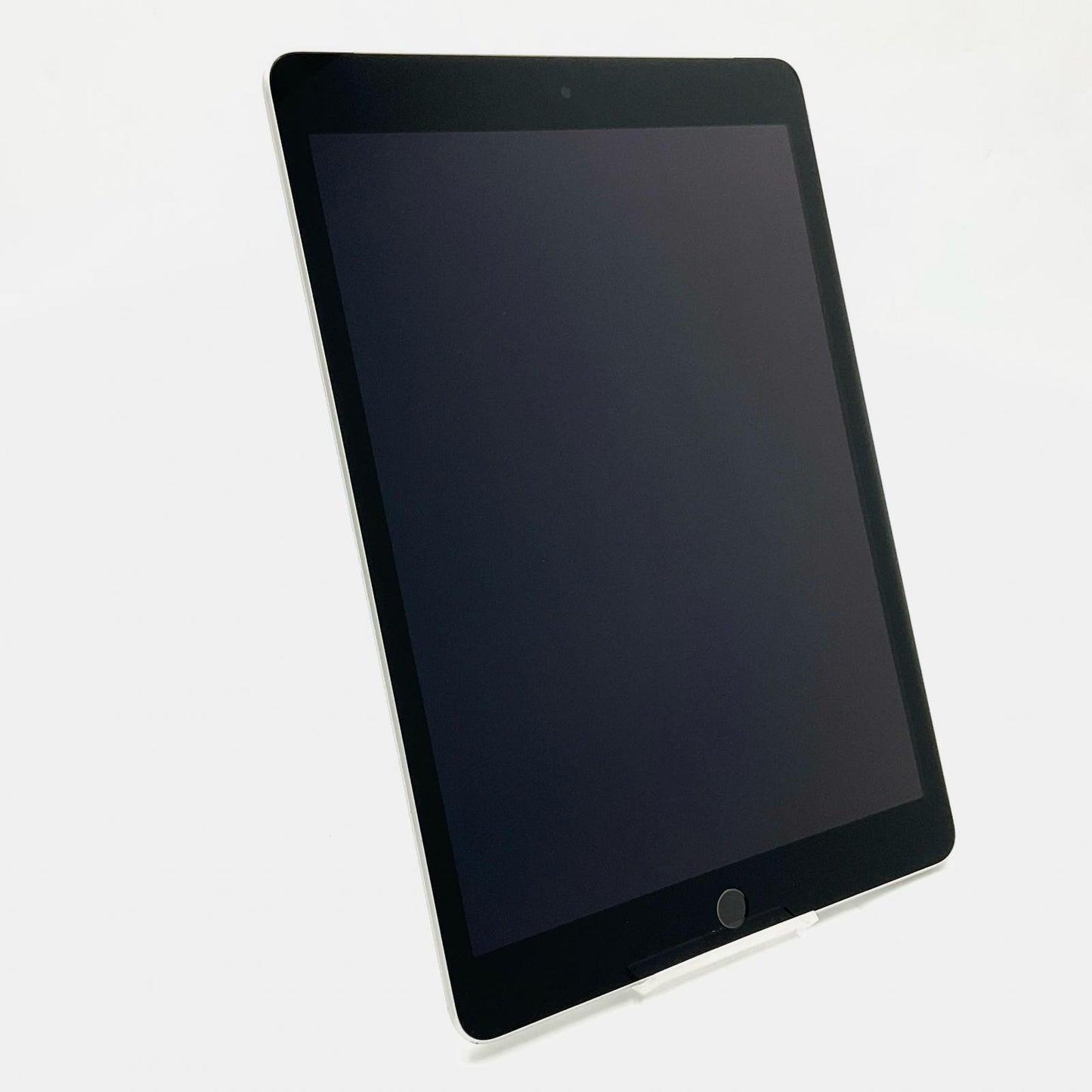 【全額返金保証】【最速発送】Apple iPad iPad 10.2インチ 第9世代 64GB シルバー WiFi+Cellular au 白ロム 動作確認済