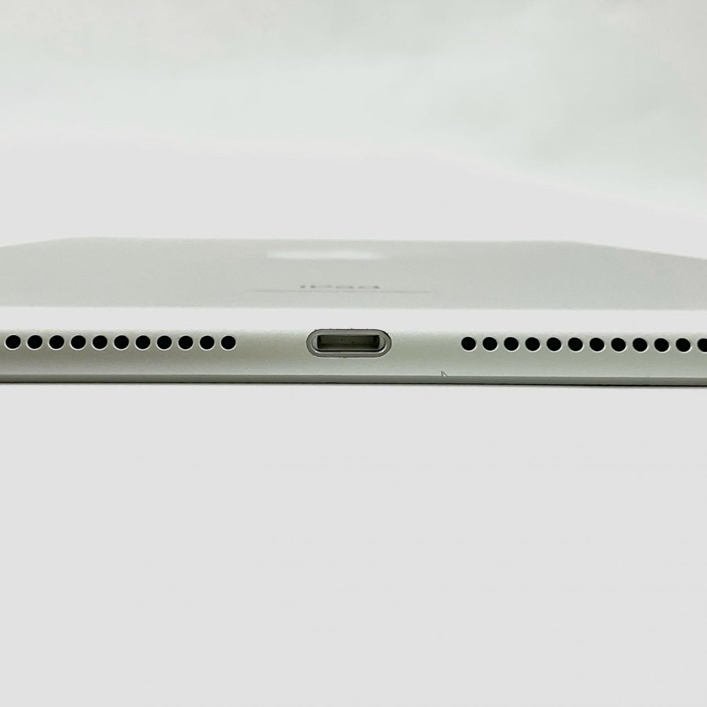 【全額返金保証】【最速発送】Apple iPad iPad 10.2インチ 第9世代 64GB シルバー WiFi+Cellular au 白ロム 動作確認済