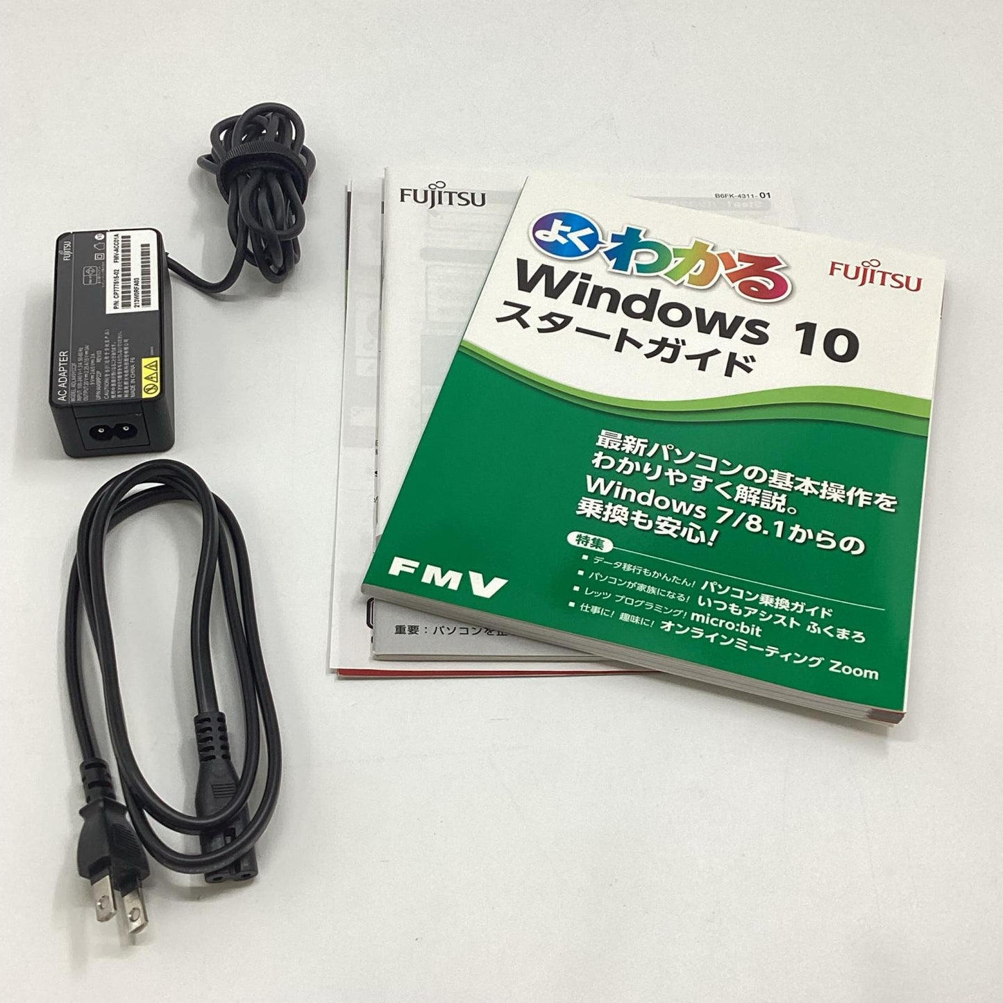 【全額返金保証】【最速発送】FUJITSU LIFEBOOK UH Series FMVU75E3W AMD Ryzen 7 4700U with Radeon Graphics 2.00GHz 8GB M.2 SSD 256GB 83% 動作確認済