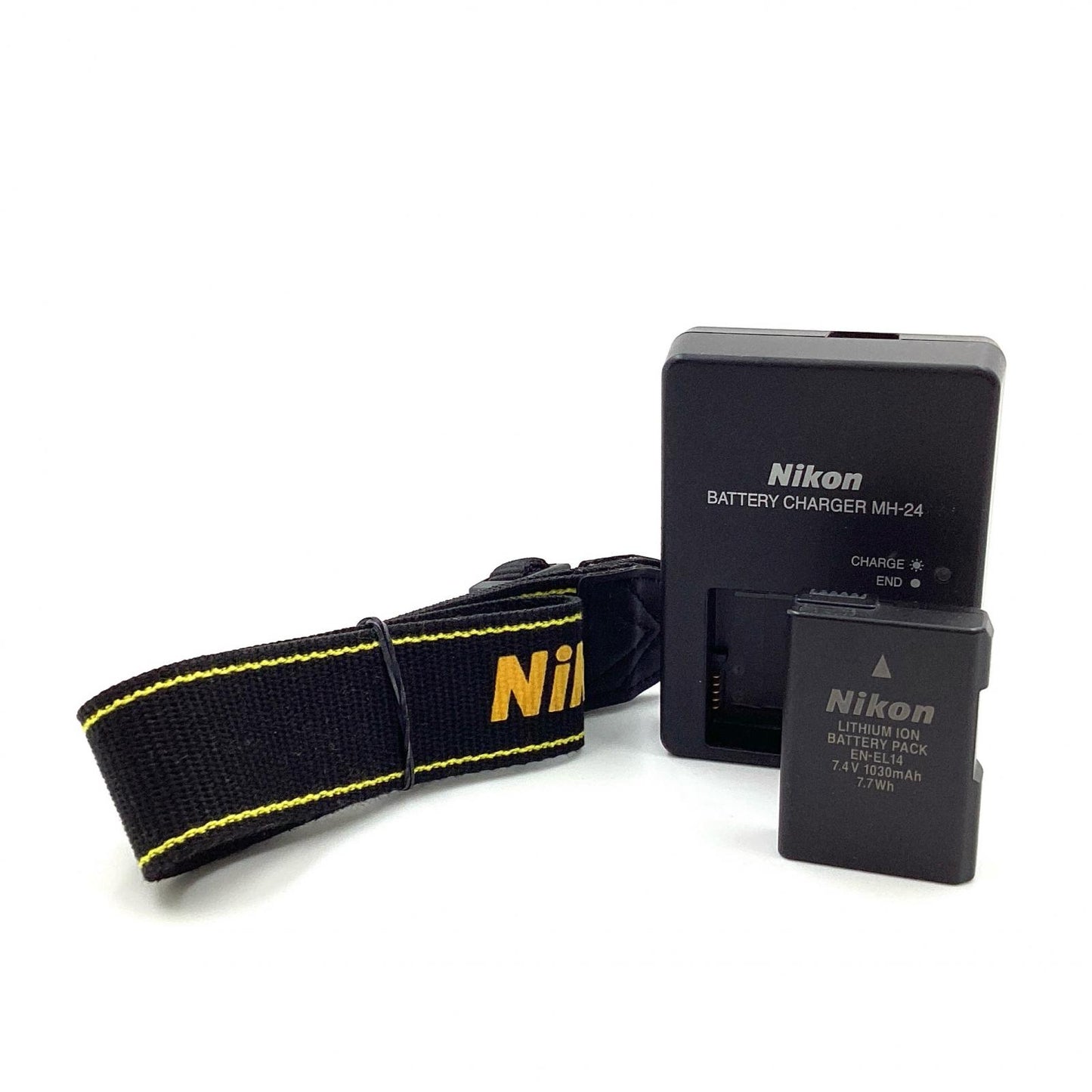 【全額返金保証】【最速発送】Nikon デジタル一眼 D3200 ボディ ブラック 美品 動作確認済