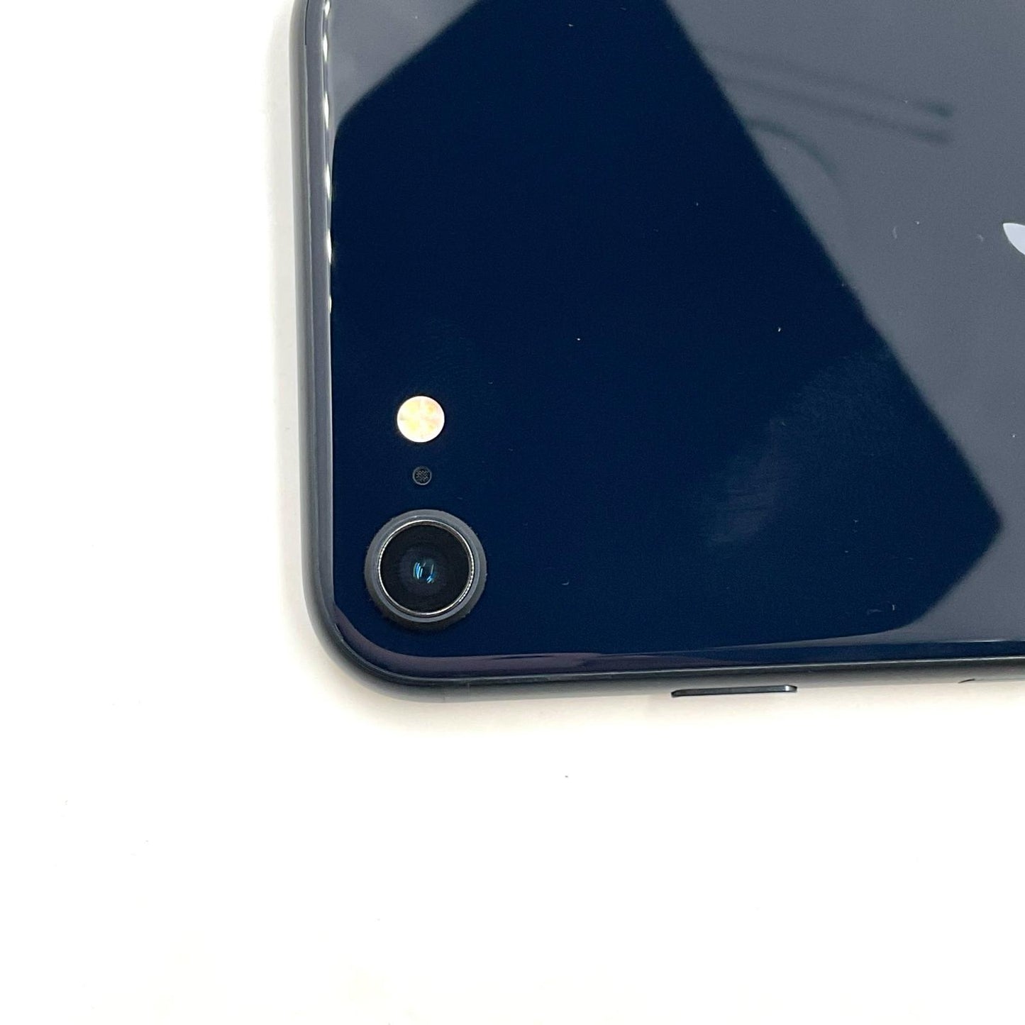 【全額返金保証】【最速発送】Apple iPhone iPhone SE（第3世代） 64GB ミッドナイト docomo SIMフリー 美品 動作確認済 93%