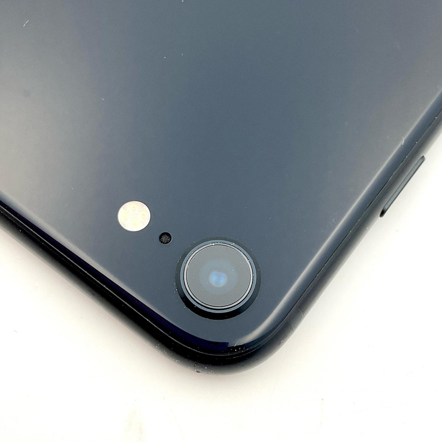 【全額返金保証】【最速発送】Apple iPhone iPhone SE（第3世代） 64GB ミッドナイト docomo SIMフリー 動作確認済 86%