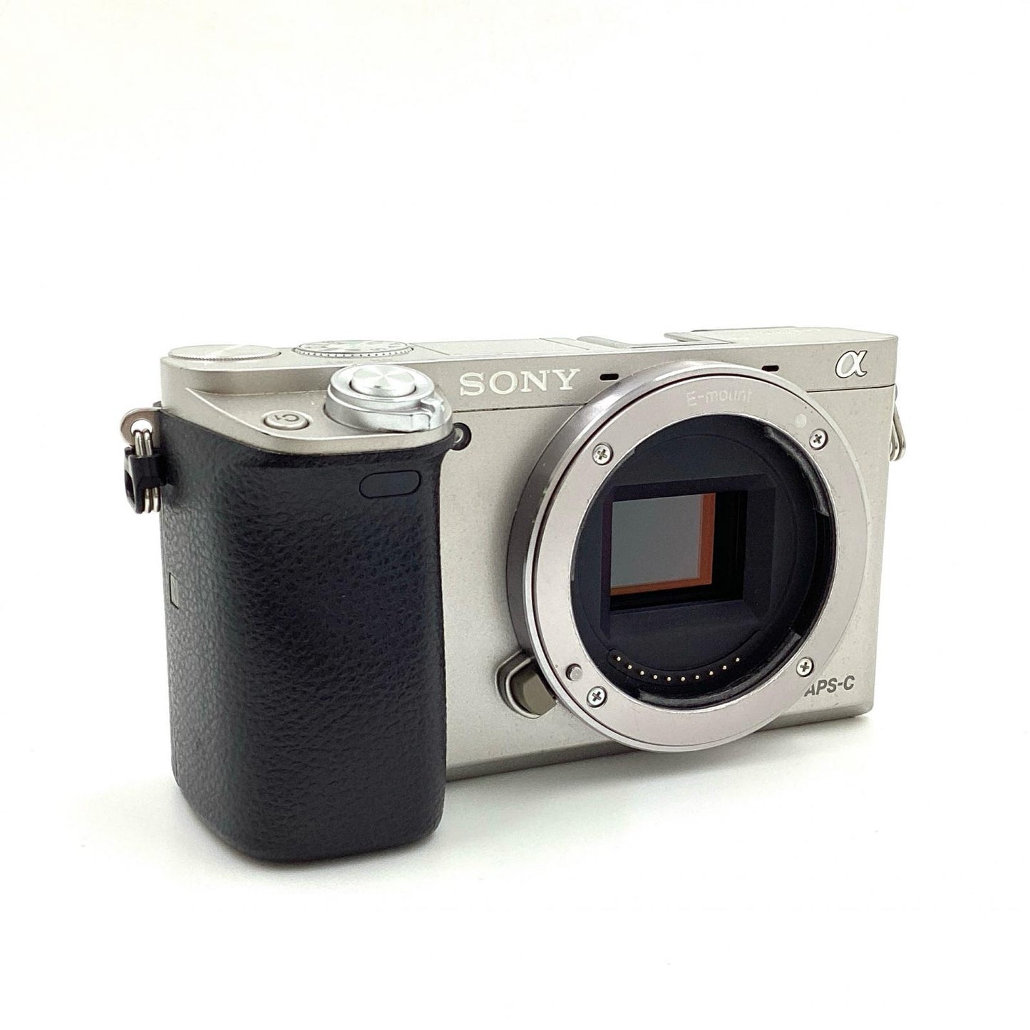 【全額返金保証】【最速発送】Sony デジタル一眼 α6000 ILCE-6000 ボディ [シルバー] 動作確認済