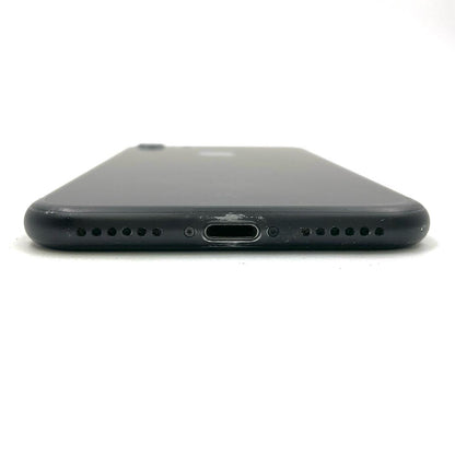 【全額返金保証】【最速発送】Apple iPhone iPhone 7 32GB ブラック au 白ロム 動作確認済 73%