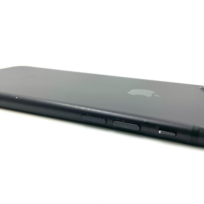 【全額返金保証】【最速発送】Apple iPhone iPhone 7 32GB ブラック au 白ロム 動作確認済 73%