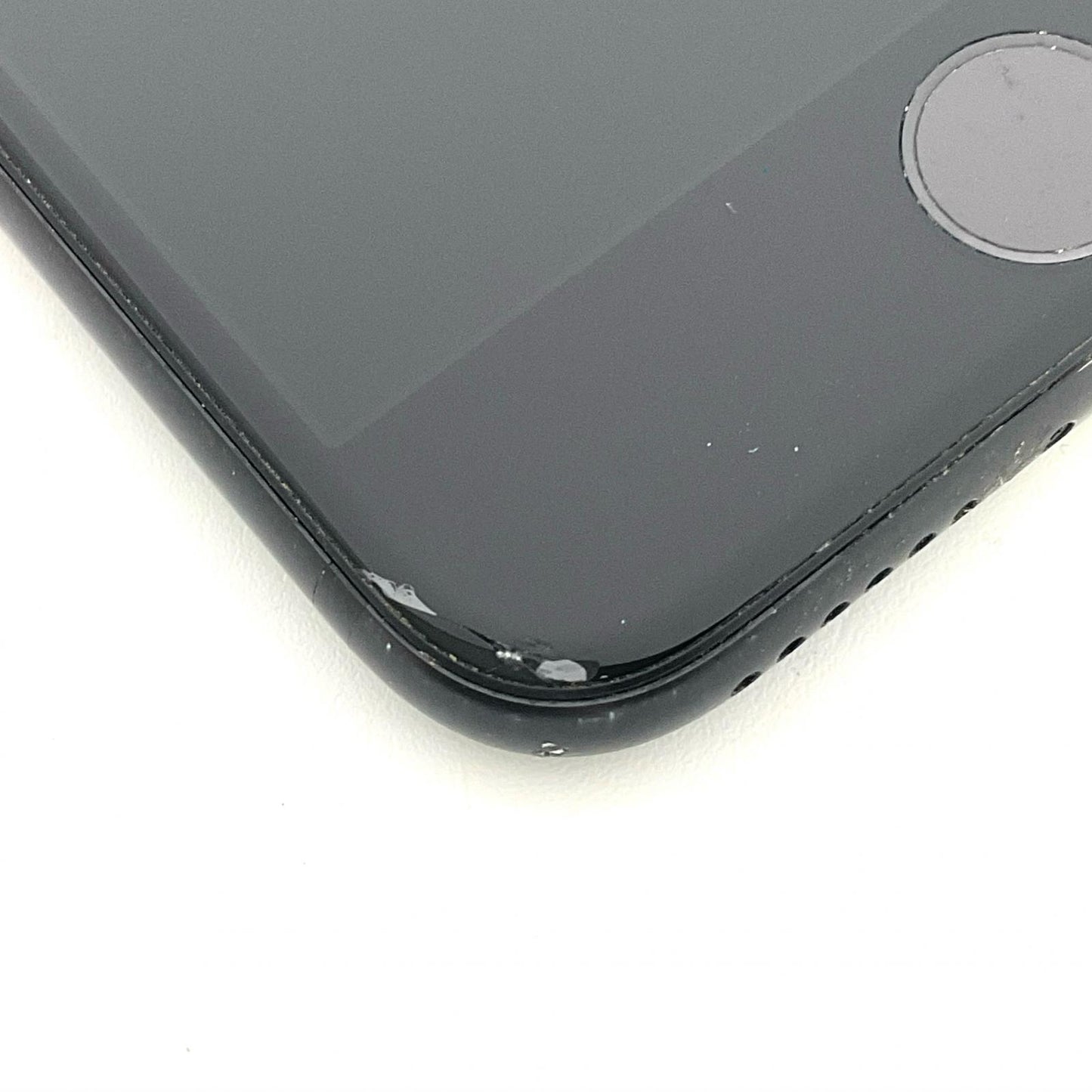 【全額返金保証】【最速発送】Apple iPhone iPhone 7 32GB ブラック au 白ロム 動作確認済 73%