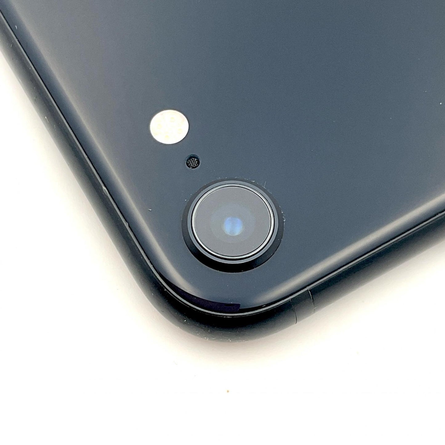 【全額返金保証】【最速発送】Apple iPhone iPhone SE（第3世代） 64GB ミッドナイト docomo SIMフリー 超美品 動作確認済 100%