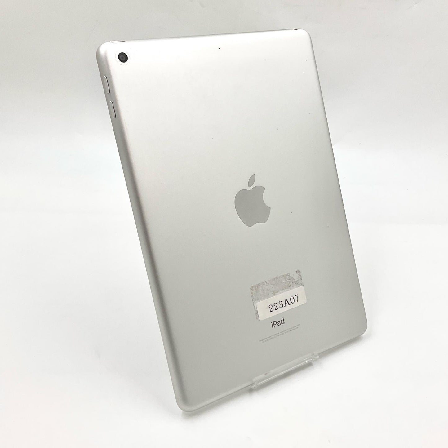 【全額返金保証】【最速発送】Apple iPad 第6世代 32GB シルバー Wi-Fi 動作確認済