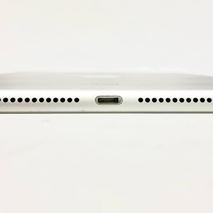 【全額返金保証】【最速発送】Apple iPad 第6世代 32GB シルバー Wi-Fi 動作確認済