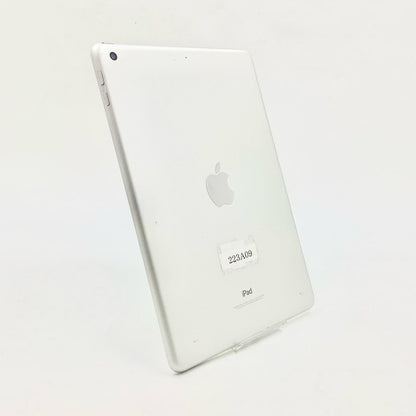 【最速発送】Apple iPad 第6世代 32GB シルバー Wi-Fi【難有】