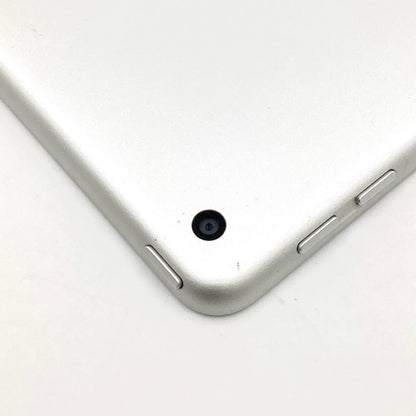 【最速発送】Apple iPad 第6世代 32GB シルバー Wi-Fi【難有】