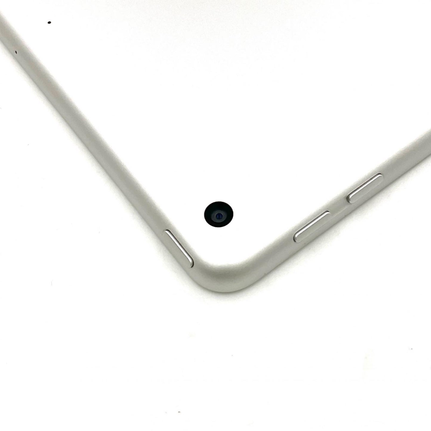【全額返金保証】【最速発送】Apple iPad 第6世代 32GB シルバー Wi-Fi 動作確認済