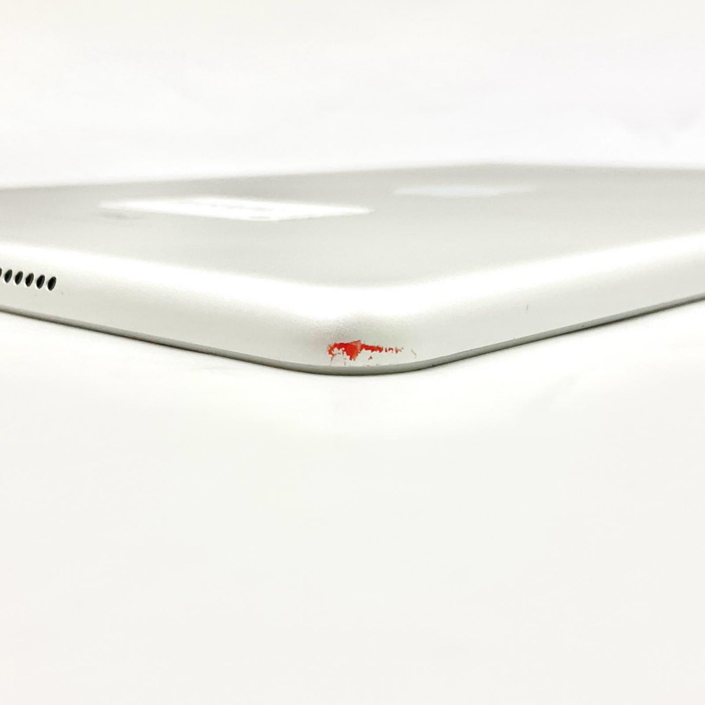 【全額返金保証】【最速発送】Apple iPad 第6世代 32GB シルバー Wi-Fi 動作確認済