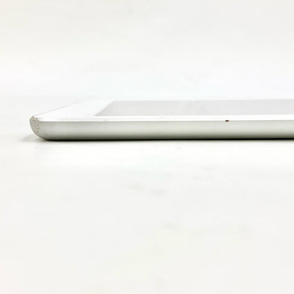 【全額返金保証】【最速発送】Apple iPad 第6世代 32GB シルバー Wi-Fi 動作確認済