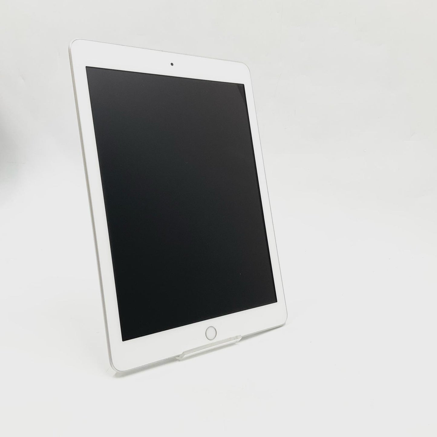 【全額返金保証】【最速発送】Apple iPad 第6世代 32GB シルバー Wi-Fi 動作確認済