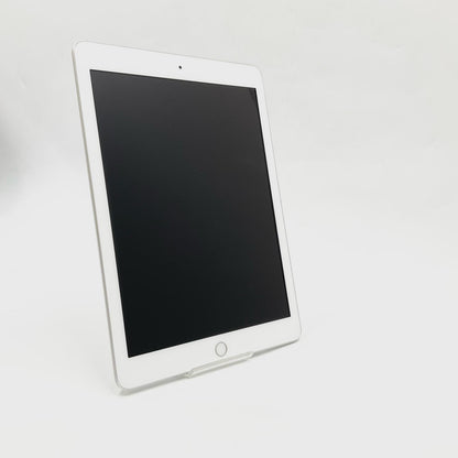 【全額返金保証】【最速発送】Apple iPad 第6世代 32GB シルバー Wi-Fi 動作確認済