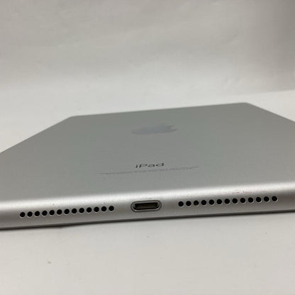 【全額返金保証】【最速発送】Apple iPad 第6世代 32GB シルバー Wi-Fi 動作確認済
