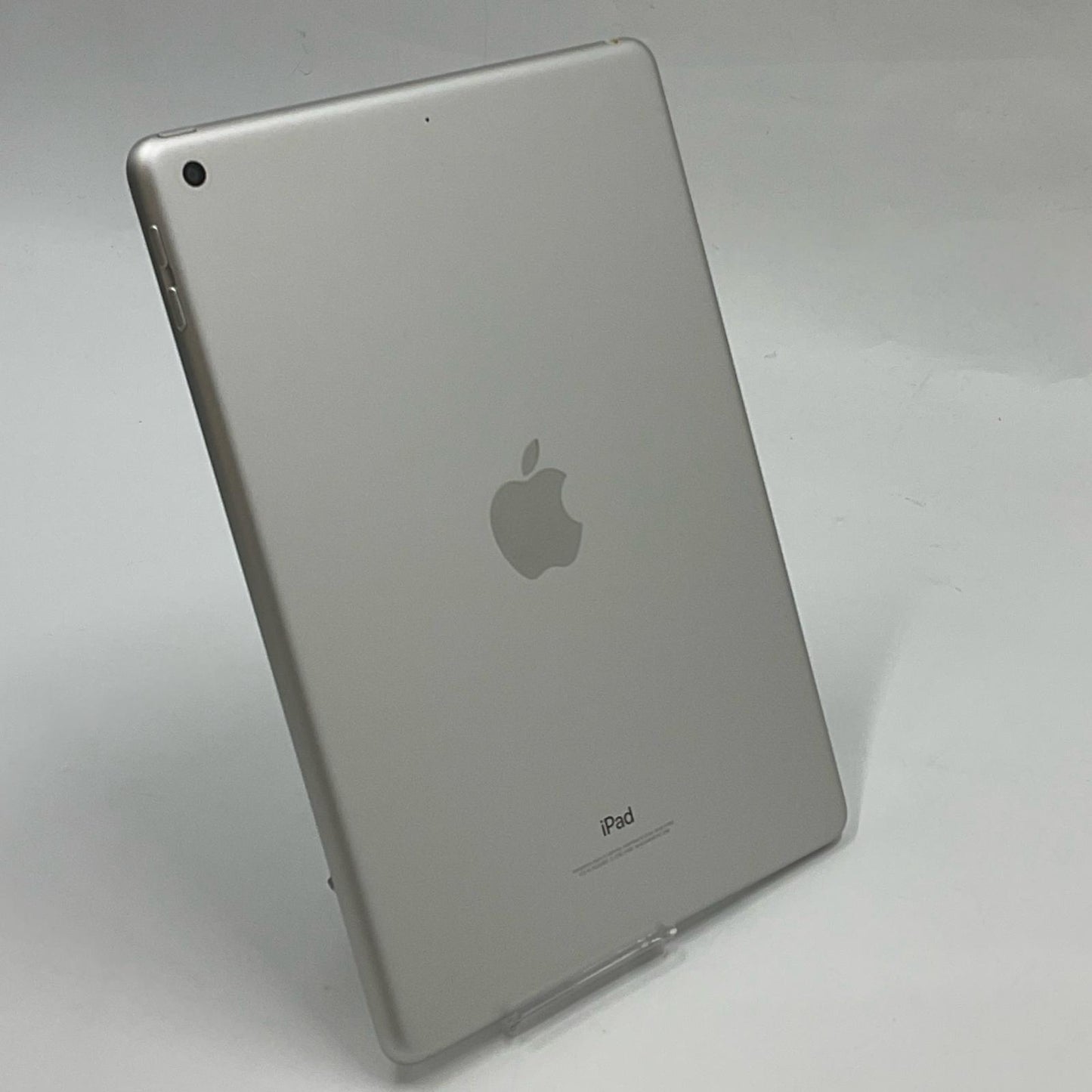 【全額返金保証】【最速発送】Apple iPad 第6世代 32GB シルバー Wi-Fi 動作確認済