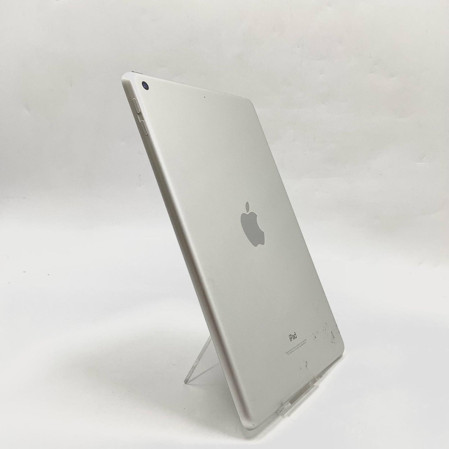 【全額返金保証】【最速発送】Apple iPad 第6世代 32GB シルバー Wi-Fi 動作確認済
