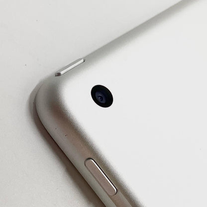 【全額返金保証】【最速発送】Apple iPad 第6世代 32GB シルバー Wi-Fi 動作確認済